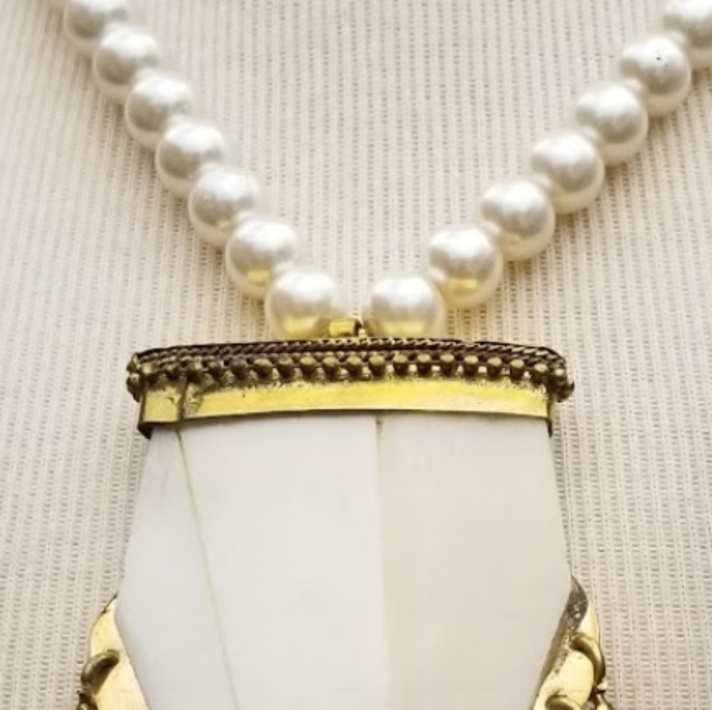 White Horn Pendant with golden Accents Necklace - Picture 6 of 16